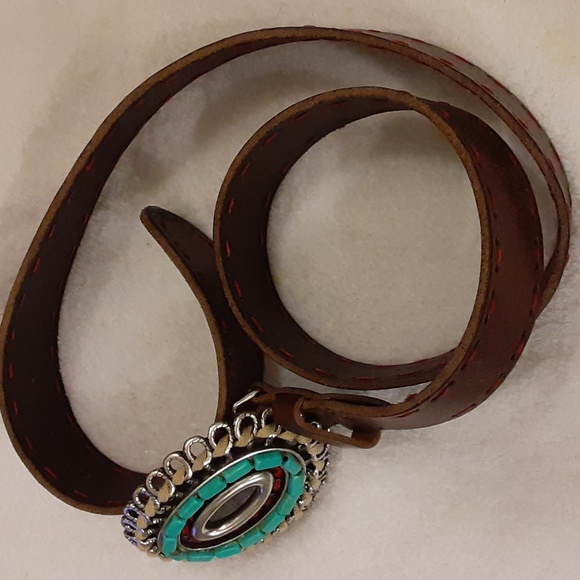 Backstreet Ahead Belt..Medium  brown leather.. heavy silver embellished buckle - Picture 12 of 12